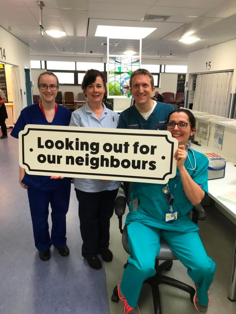 AiredaleNHSFT's tweet photo. Our @Airedale_ED team are looking out for each other this winter! The 'Looking out for our neighbours campaign' encourages everyone to do their bit to support their neighbours. Become a supporter today https://t.co/Ej4v4xjStM @WYHpartnership  #OurNeighbours https://t.co/5SMo5C9OOJ