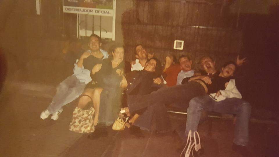 ClaireNaylor78's tweet photo. Wow.....major throwback!!!!
It really was a reps life 🙈💞 #Greece #Tenerife #HolidayRep #OhToBeThatSlimAgain #OhToBeThatTannedAgain https://t.co/g4AC9Wi12J