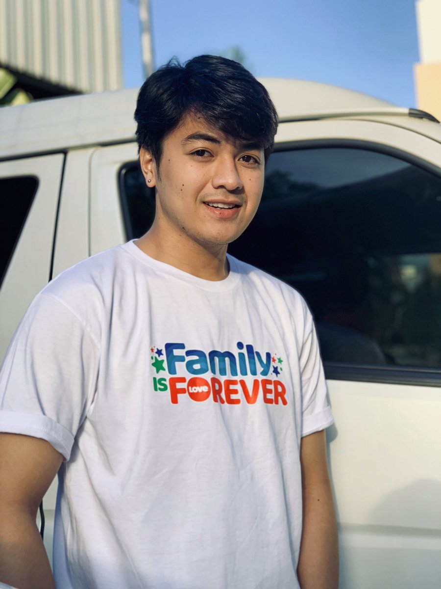 hashtag_CK's tweet photo. Family Is Forever https://t.co/gQcT1X1PQM