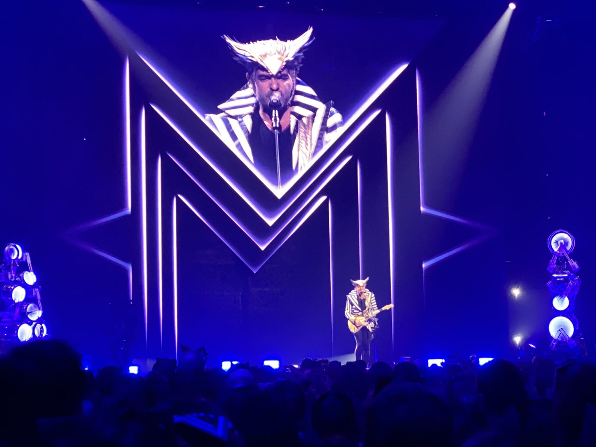 TomSang007's tweet photo. M à Paris Bercy https://t.co/4wvyOuN38q