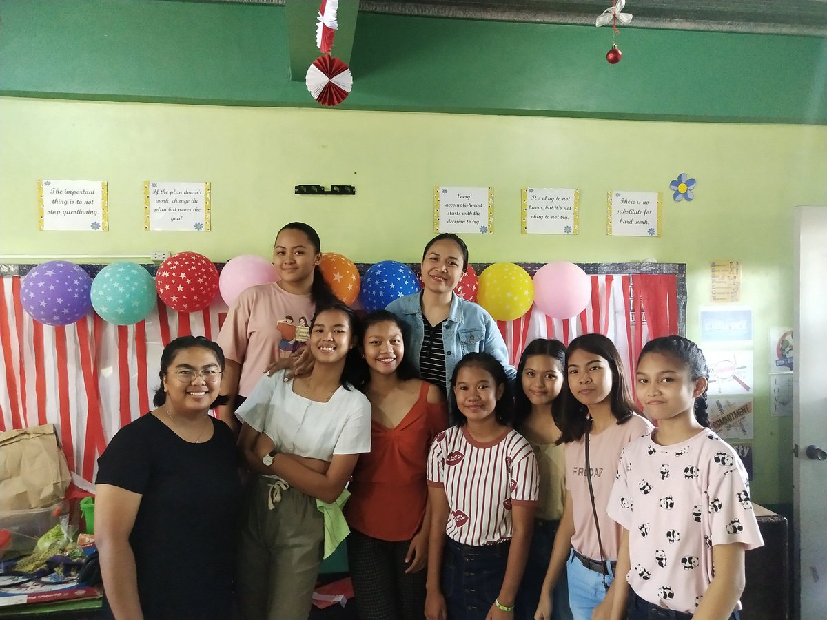 MarjorieAsilo's tweet photo. Flex ko lang tong mga anak kong to Magaganda at ang Popogi 💖😍, mana sa Nanay Charrr! Mababangizz yan pero napaka sweet din naman. Love you all mga babies ko 😁😘. Sobrang SOLID NG PARTY natin dahil WALANG KJ. You are the best among the rest 😘😍💕 https://t.co/l7Q6p7zLL2