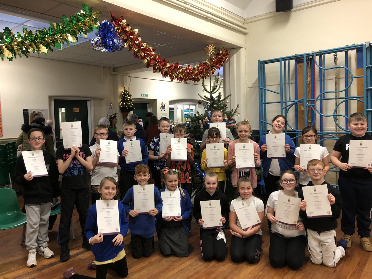 Fantastic achievement for our talented pupils receiving their discover arts award - so proud! <a href="/DurhamBRASS/">Durham BRASS Festival</a> <a href="/TheForgeUK/">The Forge</a> <a href="/Artsmarkaward/">Artsmark</a> <a href="/ArtsAward/">Arts Award</a>
