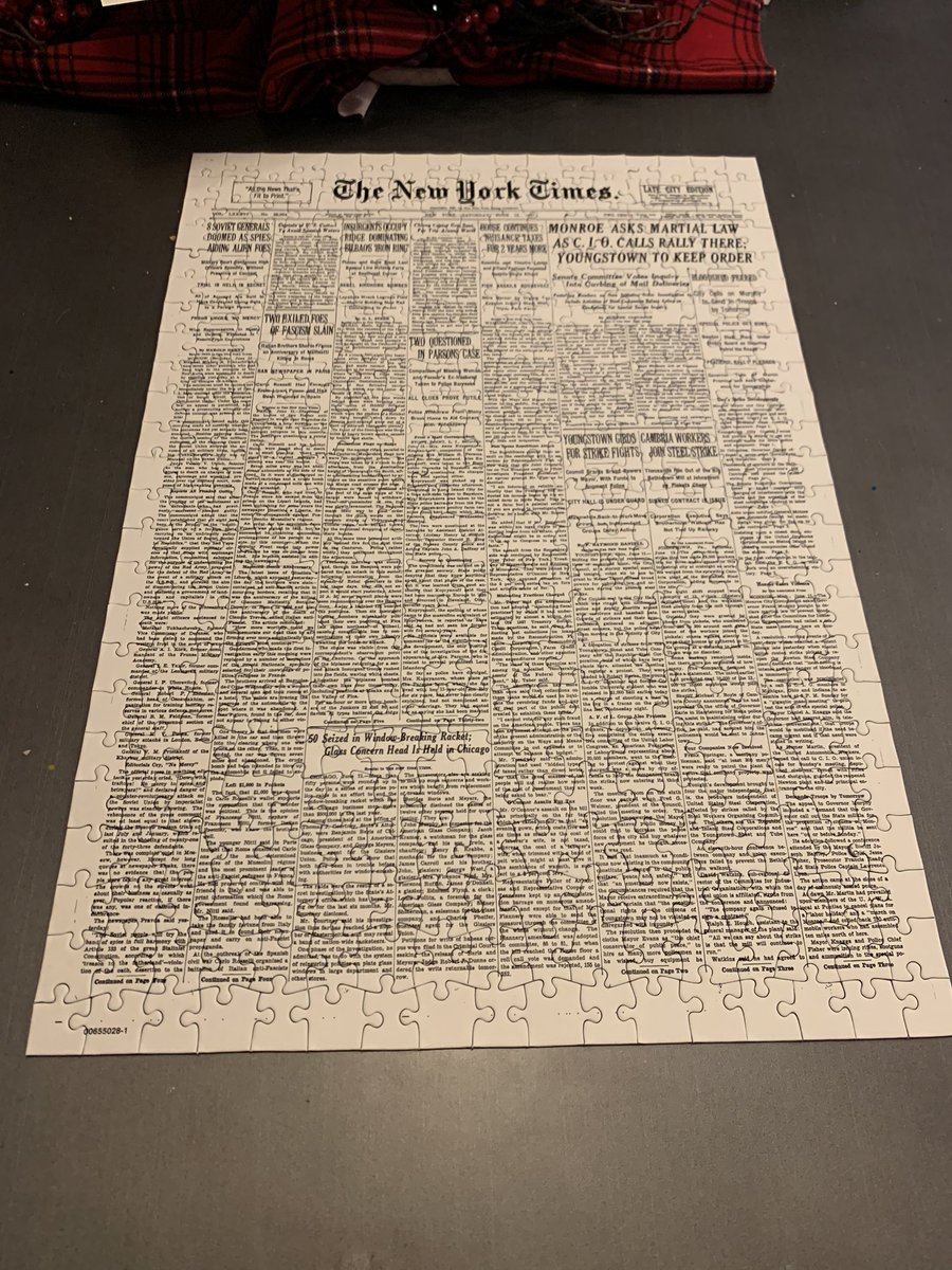 AmandaMoMorris's tweet image. What I do to unwind after work: clearly I have a problem.  #journalistproblems #nerd