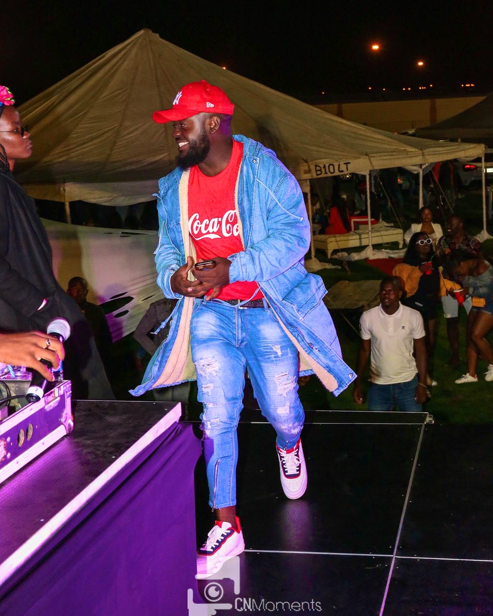 carlitoynot's tweet photo. Not even the cold can freeze the drip or work❄️💦
#CokeBoyz #CokeEnergy #DripForever
📸: @Charlton1980 https://t.co/zxLzvLDXkN