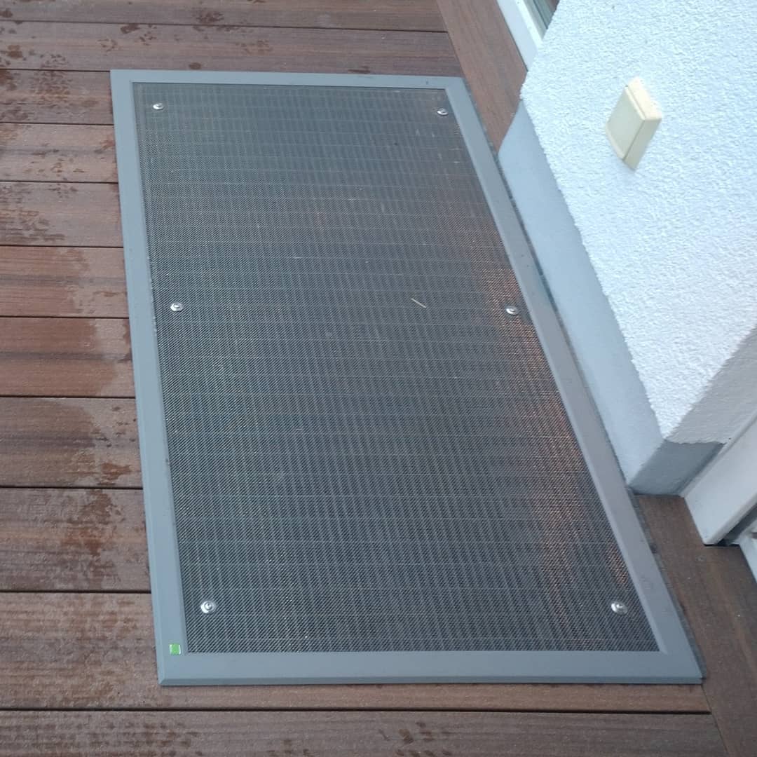 #lichtschacht Abdeckung eine optimale saubere Lösung für #terrassen aus #holz und #wpc