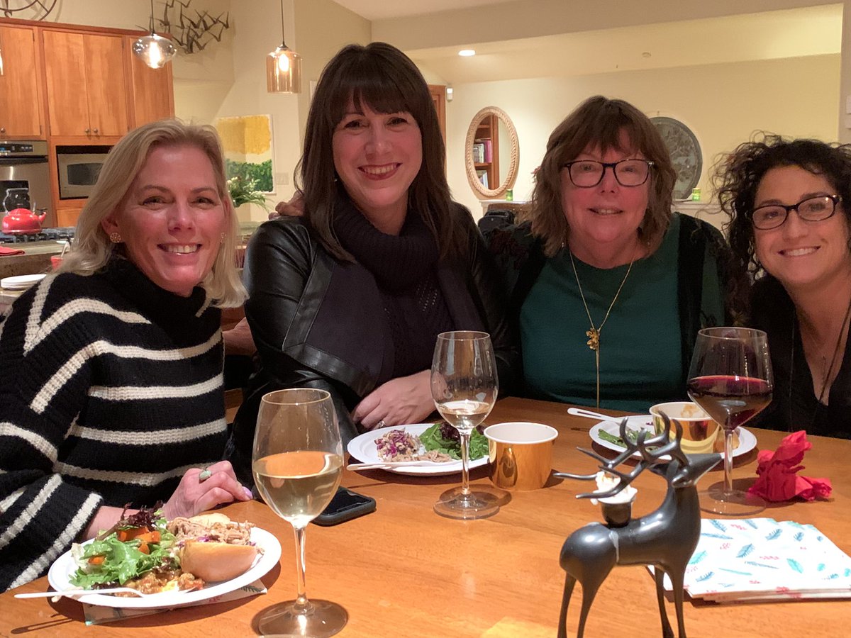 PacificansCare's tweet photo. Tonight was our annual holiday party where we congratulated each other on such a successful year! https://t.co/WOc5Liklic
