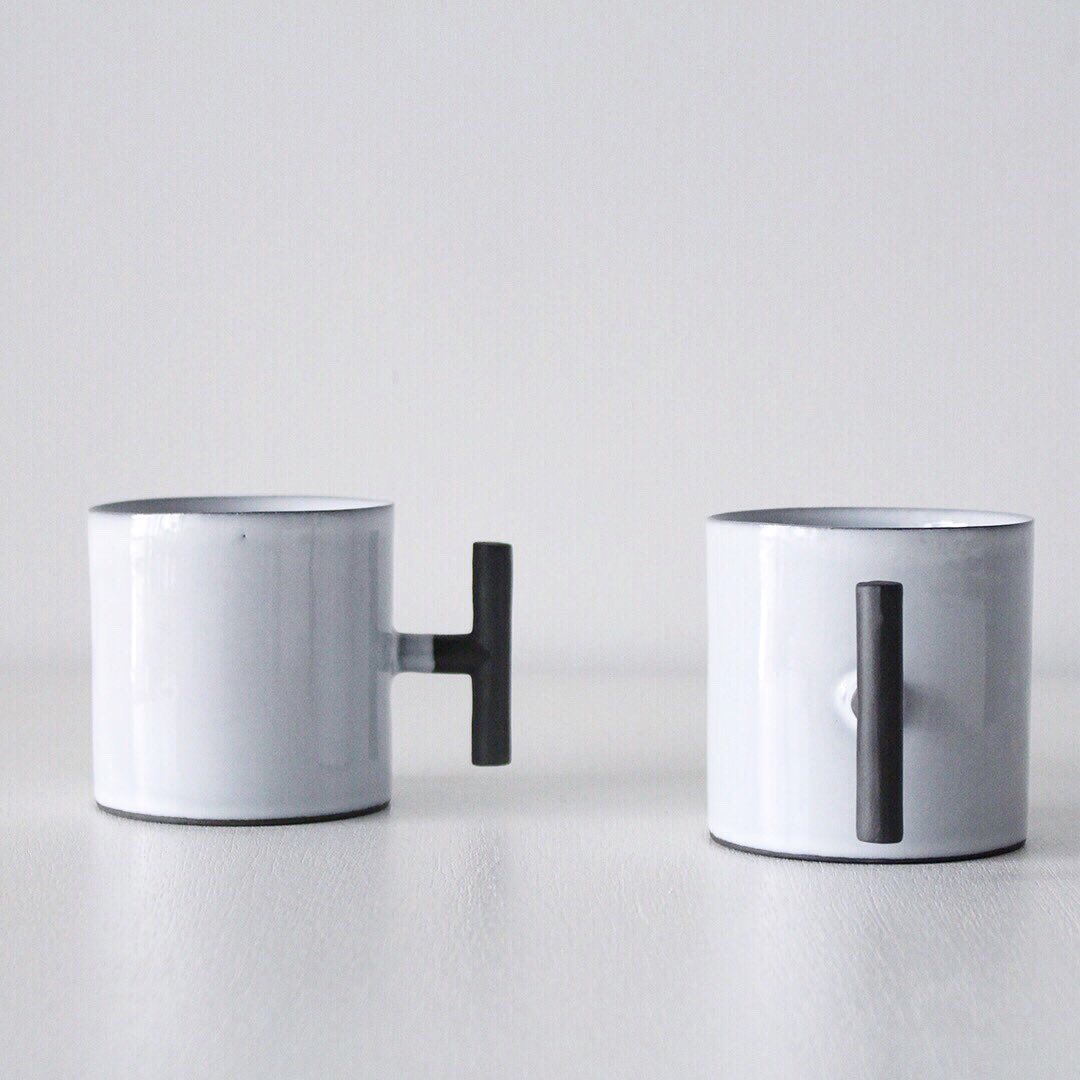 ideot_net's tweet photo. ロンドンのデザインスタジオ
” Nina+Co “ の陶器製マグカップ。
Nina+Co とは、インテリアデザインとプロダクトデザインを手がけ、ヨーロッパを中心に活動するデザインスタジオです。
#ideot #NinaCo https://t.co/uXR6bFOC6N