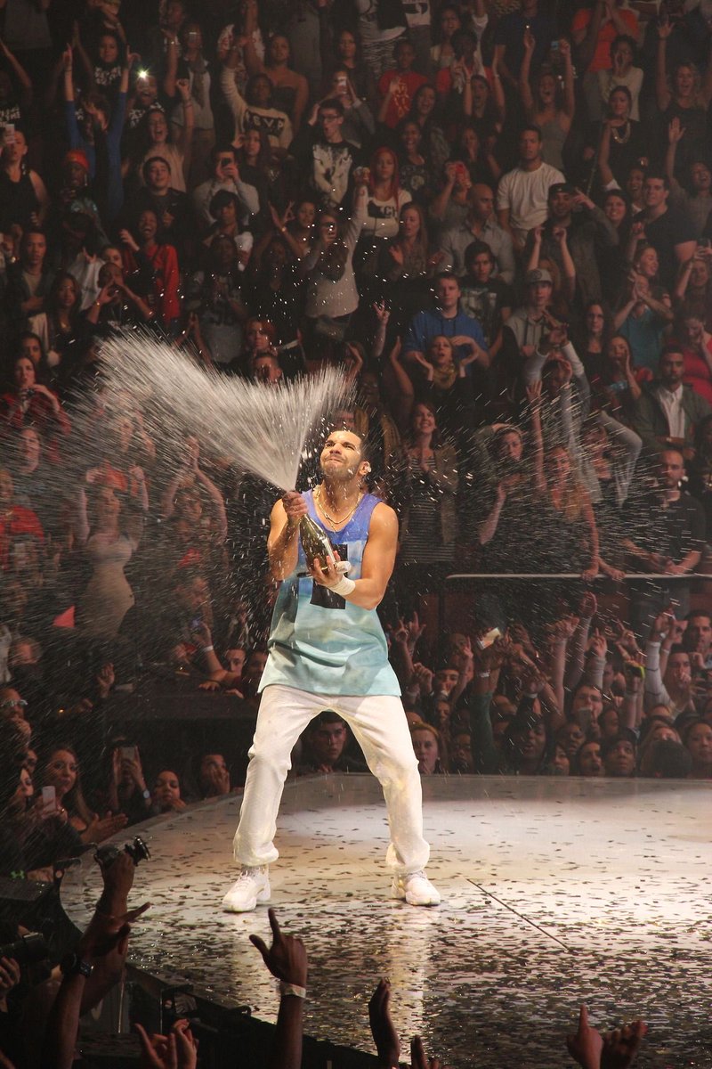 Made it through the decade without a kid 🙌🏽