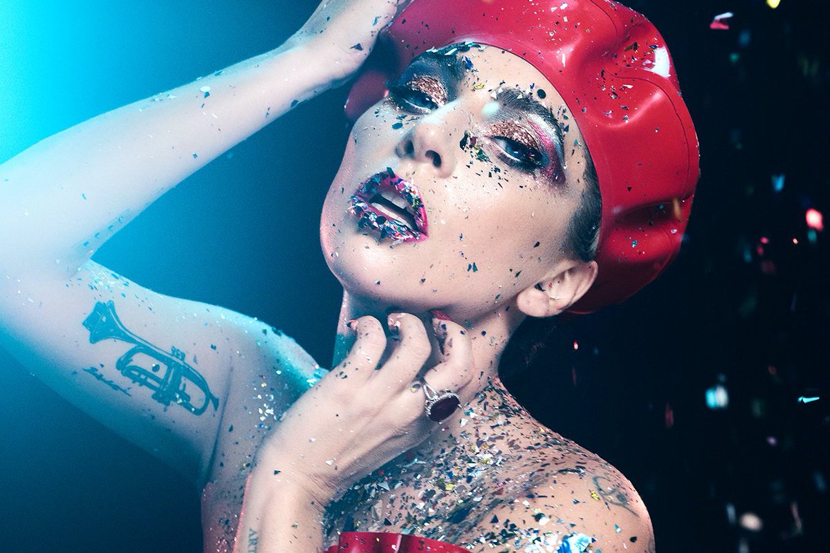 itsfuckingdiva's tweet photo. Haus Laboratories @hauslabs https://t.co/G2qxRSLFFC