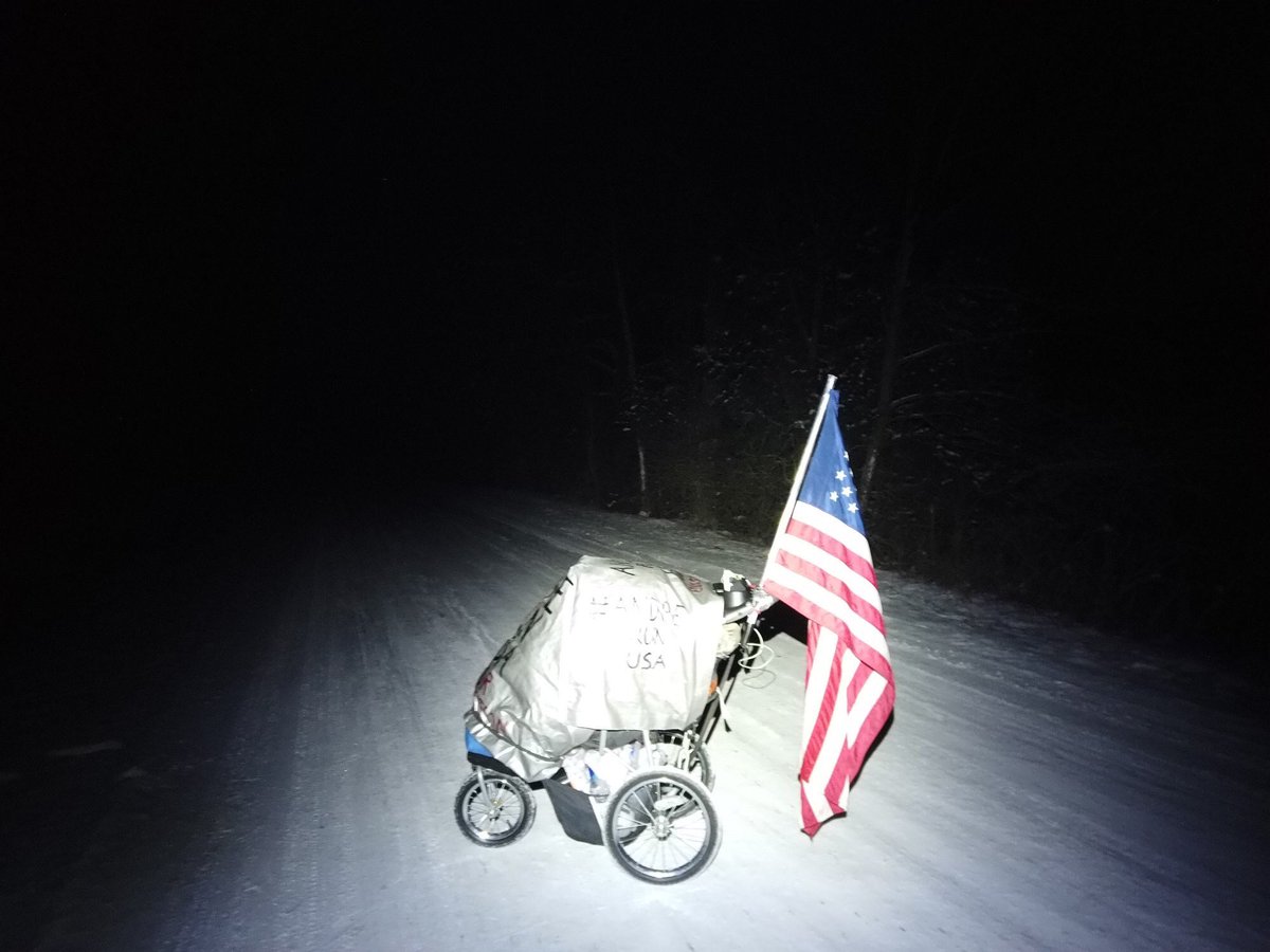 andrerunusa's tweet photo. Hello everyone,
#Stage35 of #AndreRunUSA, today was something let me tell you!
Stage 35 ✅
📍 King Hill, MO
🏁 Kingdom City, MO
🚩 40 miles - 64 km
#AndreRunUSA #USAforUNHCR #RunAndreRun #NYCToLA #ExtremeRunner #Marathon #Running #runforacause #Missouri #Kingdomcity https://t.co/Ga0j54s0h7