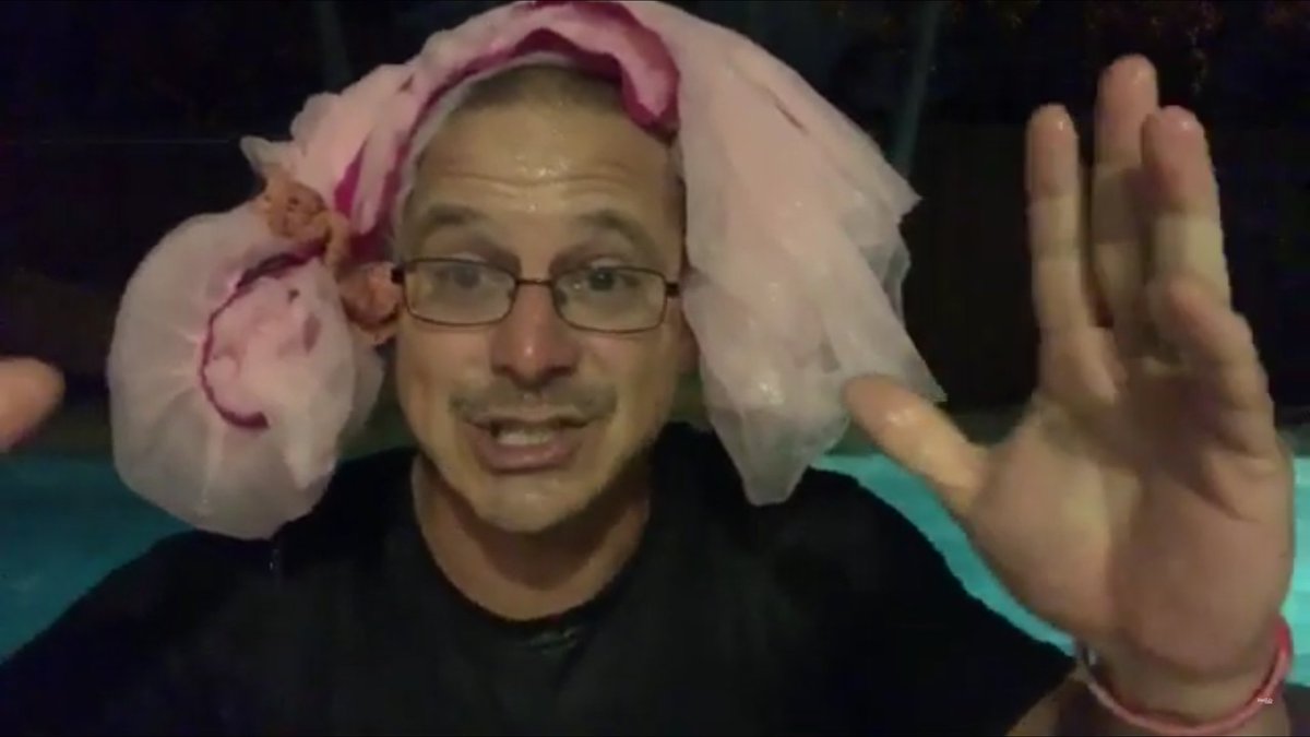 he jumped in the pool!!!!!!!!!! @SandeeKing26 <a href="/LeeAnnM_RN/">LeeAnn Michelle</a> <a href="/islandlifefish1/">island life fishing</a> <a href="/jamesweirjr1/">Tree Trimmer82 } The Dam Bam Show</a>