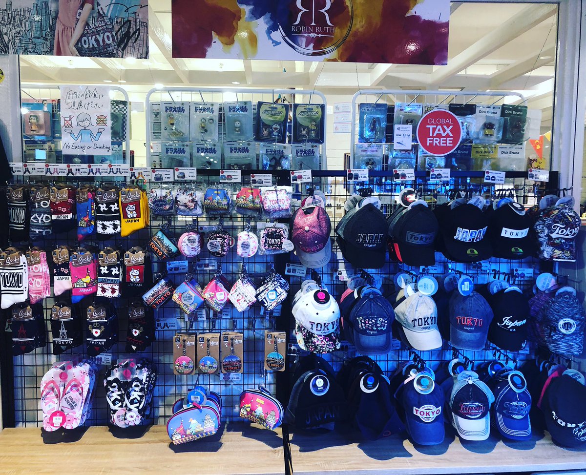 RobinRuthJP's tweet photo. Robin Ruth Tokyo🗼Winter collection❄️Odaiba🗽 #robinruth #robinruthtokyo #robinruthoriginal #benoticed #tokyo2020 #japan2019 #hellokitty #tokyobag #tokyobackpack #tokyocap #tokyosocks #sakurabag #japanoriginal #sakuraneckwallet #sakuracoincase #japan #tokyo #odaiba https://t.co/Pal7yydX9X
