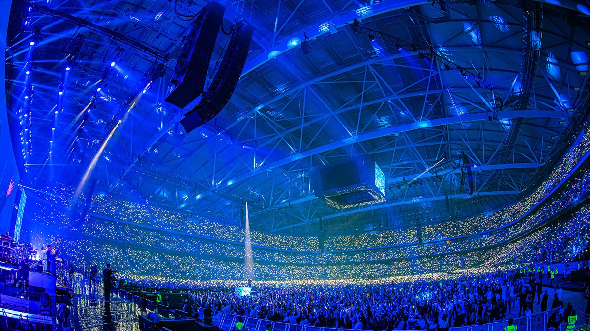 Heapet_official's tweet photo. YEport - #MeyerSound and #BrightGroup Support Memorable #AviciiTributeConcert with #MassiveLEOFamilySystem
@Friends_Arena @Avicii @RitaOra @aloeblacc @adamlambert @DanTyminski @davidguetta @KygoMusic @LaidbackLuke @dimitrivegas @likemike @MeyerSound
https://t.co/h0dwO8xXA1 https://t.co/lDlrv7Erhc