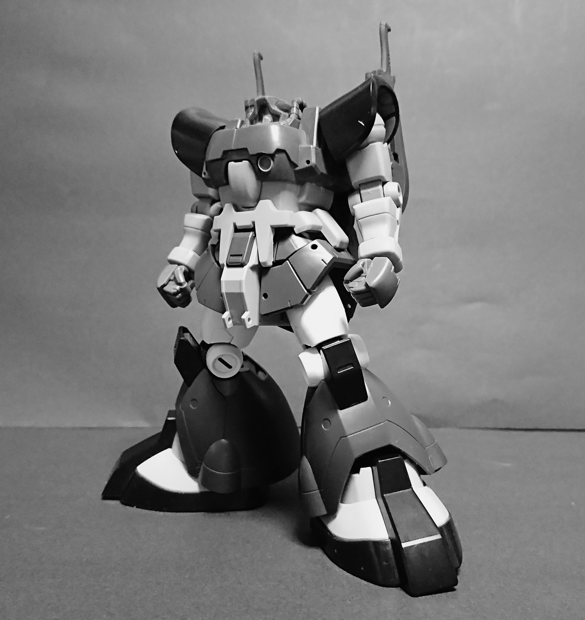 Rx Koji Pa Twitter アメブロのドム祭り制作中 ドム試作実験機改 少し変更しています 試作実験機の爪先が好きで ないので変更し 動力パイプ もお腹周りがスカスカ なので強引にトーロペンの 腰巻き付けました ガンプラ ガンプラの画像を貼るとrtされると聞いて