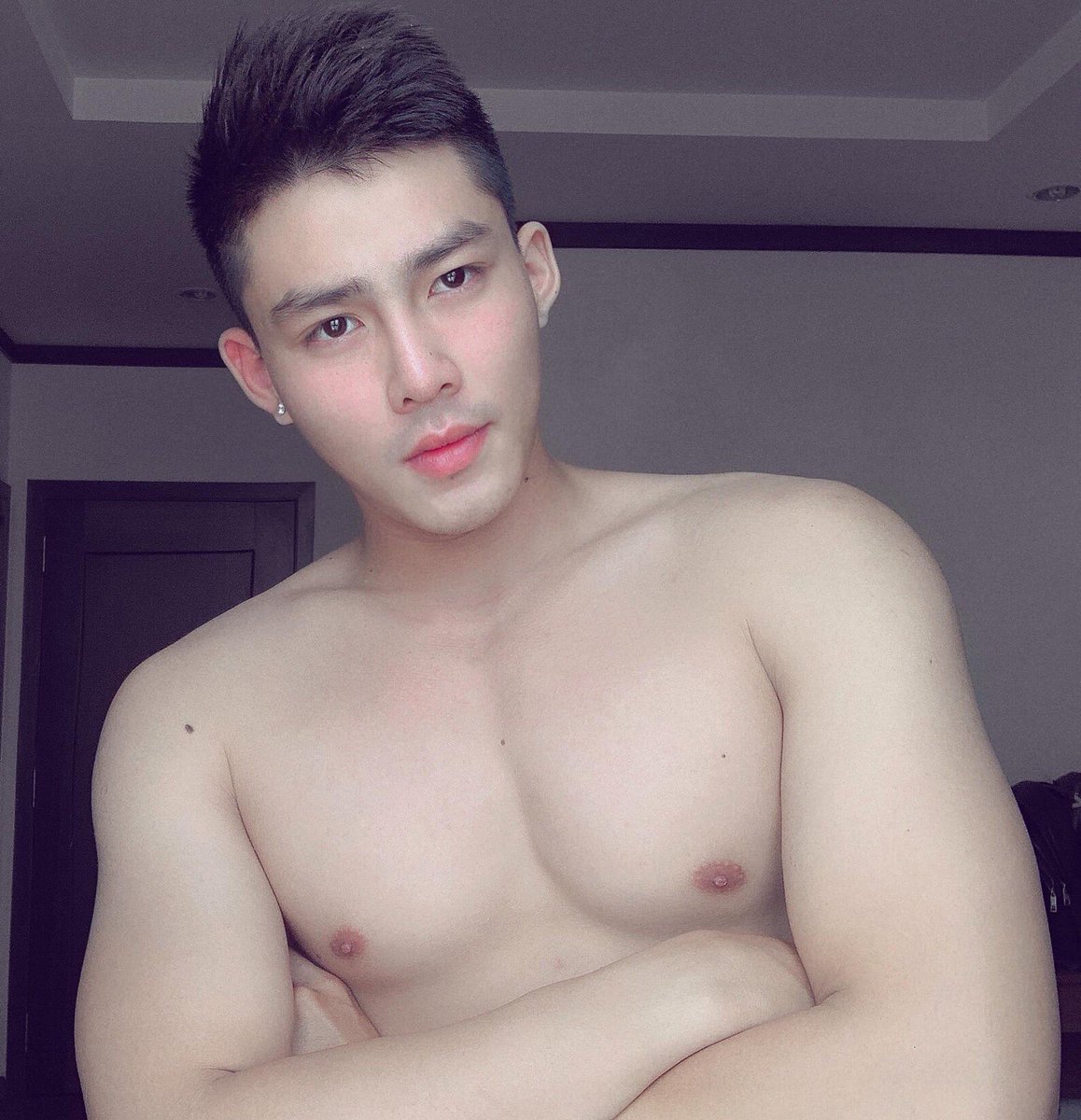 duy16593849's tweet photo. Ai muốn biết về em nay ib nha,không bán clip gj cả ,chj là 1 lân choi dại cung e thôi... https://t.co/mlelELnSZo