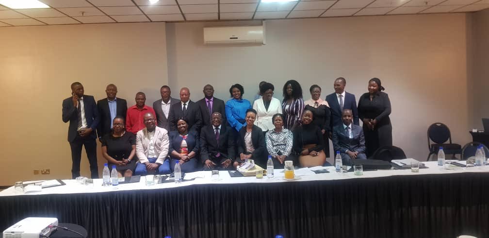 ZimcodeT's tweet photo. The intention of the law maker when drafting the Companies and other Business Entities Act was to nurture good corporate governance .Section 220 of the said Act persuades Private Enties to follow the guidelines in the National Code on Corporate Governance . #corporategovernance https://t.co/ciKOYdhnac