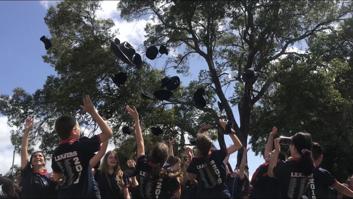 rachaellehr's tweet photo. And that’s it! School’s out for 2019 - the last moment of primary school for our @Westbeechboro graduating year 6’s! 🎓 https://t.co/TYkj5xhnC5