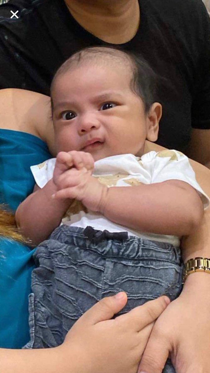 __karencabrera's tweet photo. Hahahahaha anak bakit ganyan?? 😂😂 https://t.co/epq3GKdvhk