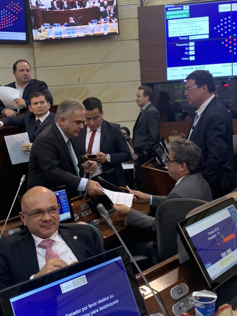 UtlJohn's tweet photo. Lo logramos!!! Acabamos de recibir aval del Gobierno Nacional a nuestra proposición para extender los beneficios de reducción en cotización de salud de los pensionados del país que perciben entre 1 y 2 salarios mínimos. Este es un logro de todos ustedes https://t.co/zp8TrYO0Ee