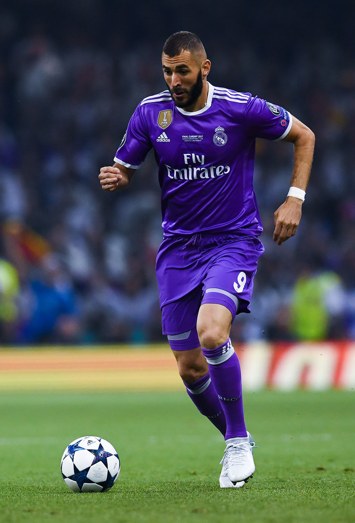 Happy birthday Karim Benzema(born 19.12.1987)  