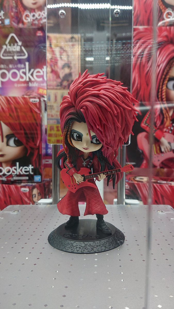 みかど ゲーセンにhideフィギュア出てた 93年のx Japan Returnsでの Hideの部屋 で Miscast と Doubt 弾いた時の格好かなこれ めっちゃ格好えぇ Hide Xjapan