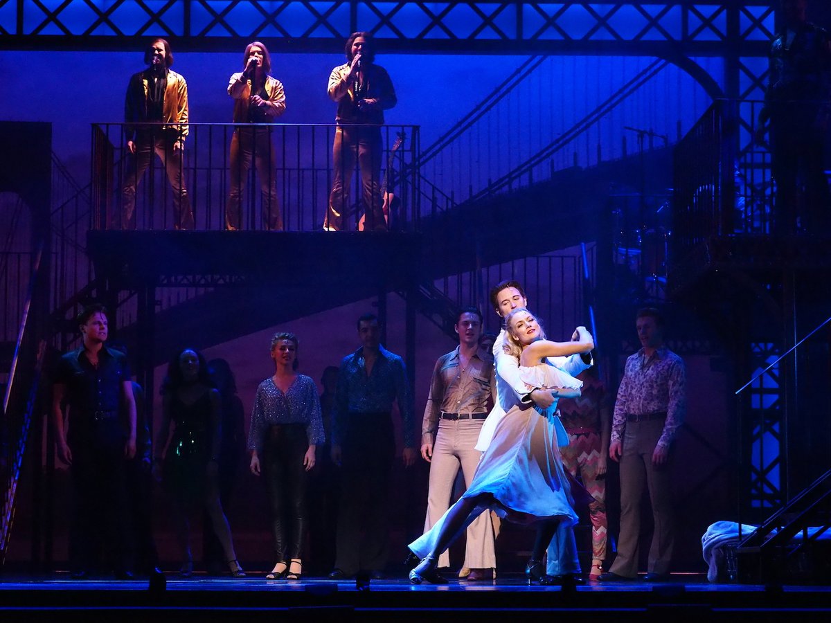 ミュージカル サタデー ナイト フィーバー