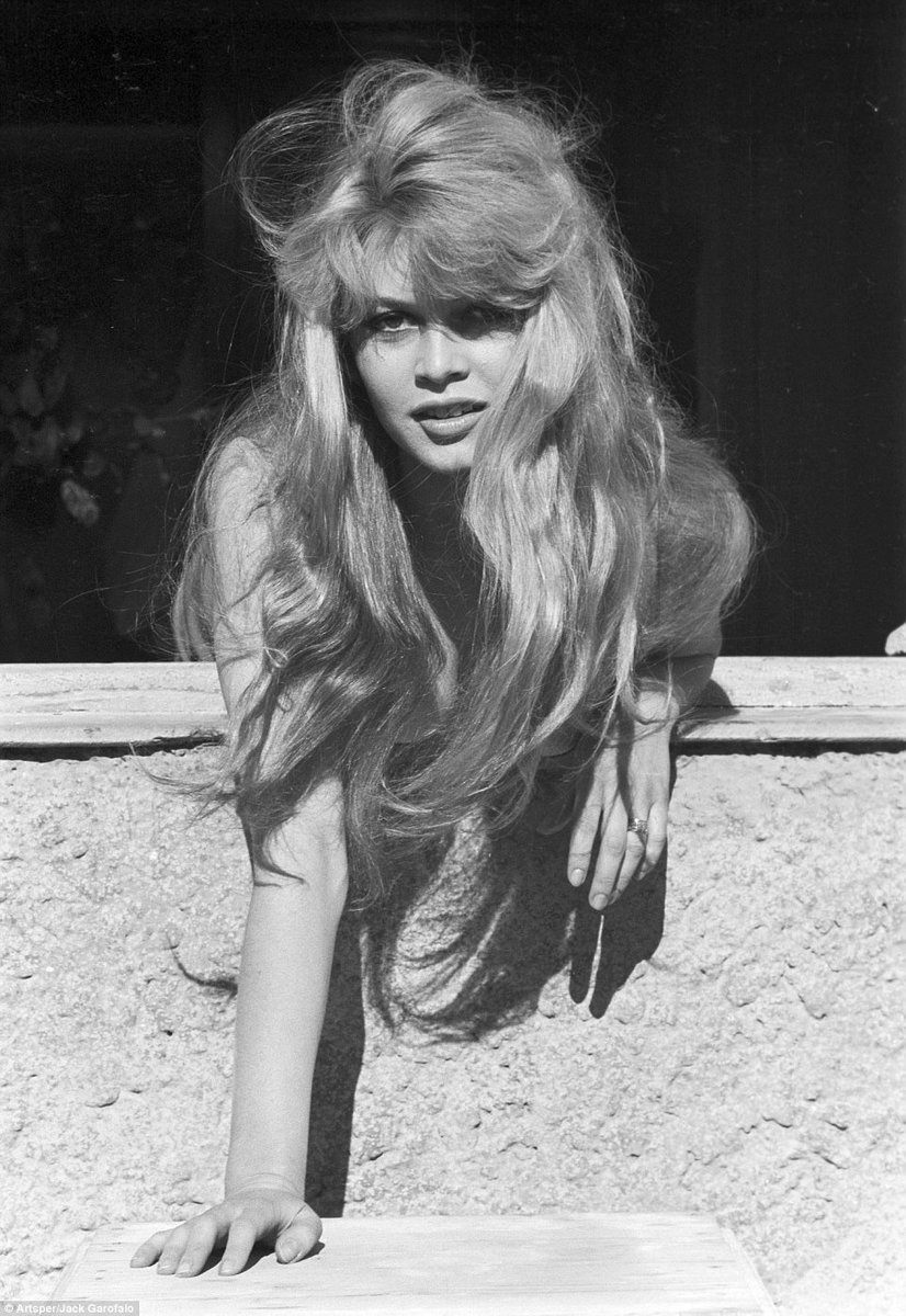 Fab4Triviaetc's tweet photo. Brigette Bardot https://t.co/yuCO2LluSA