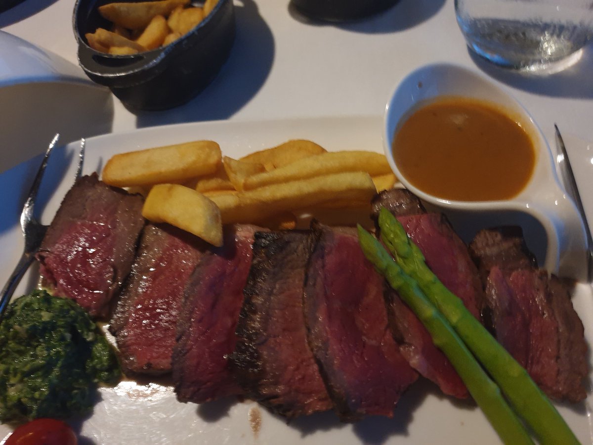 Tomahawk Rib eye steak done to perfection #ribeye #cruise