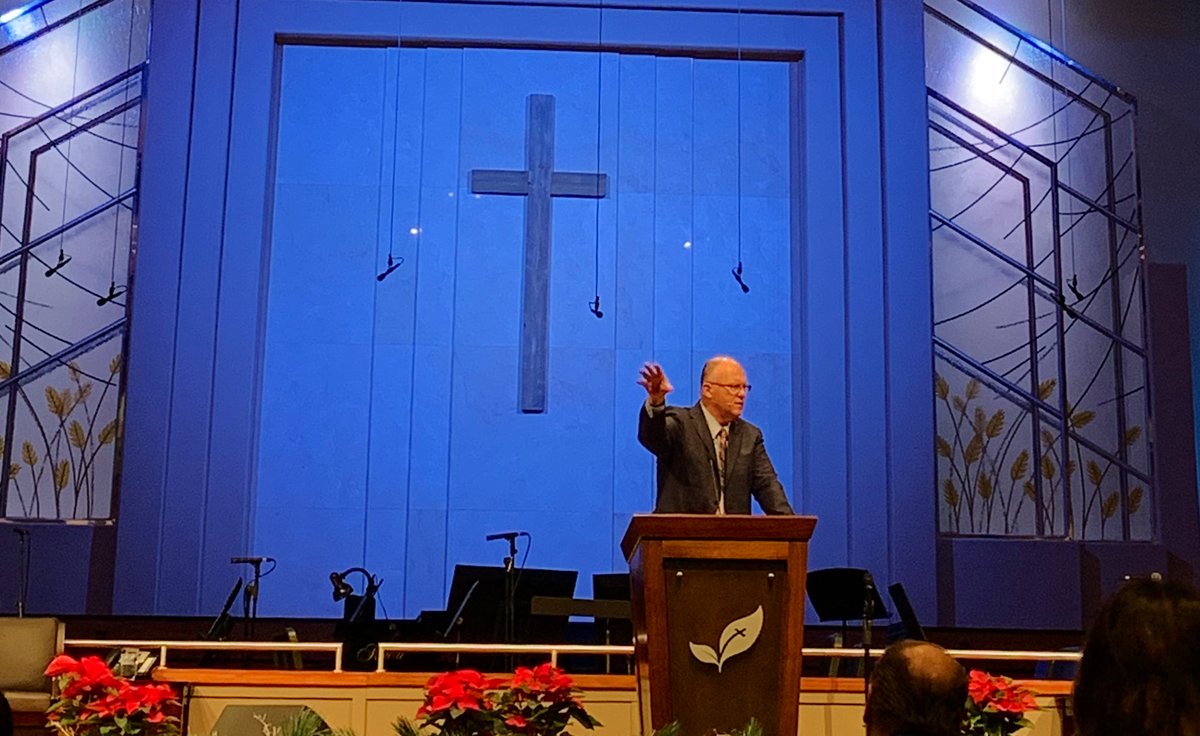 Jmp4798Paz's tweet photo. “Be ye therefore followers of God, as dear children;” 

Great night at @lbc_today hearing my pastor @PaulChappell preach a great message on growing in spirit, wisdom, and grace. https://t.co/40XP5ThGOu