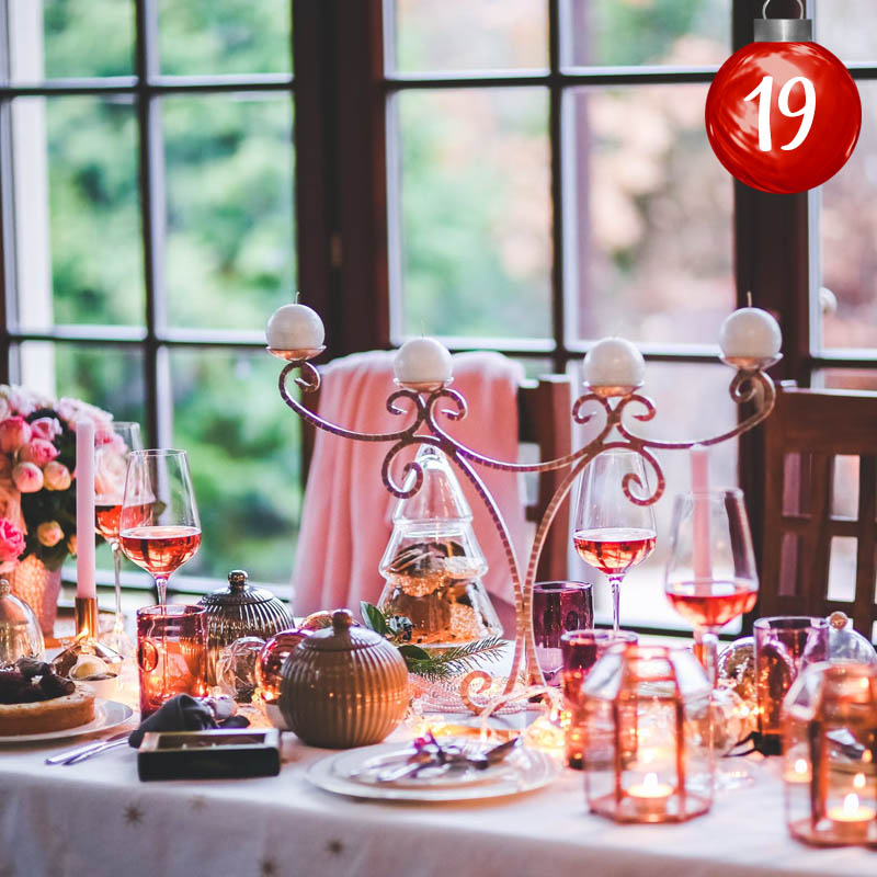 mesfetes's tweet photo. Une belle décoration de table comme on les aime ! 🎄

#noel #joyeuxnoel #christmas #merrychristmas #deco #decoration #mesfetes #fetes #reveillon #noel2019 #boule #sapin #deconoel #christmas2019 #newyear#table https://t.co/NGaYtgGpZm