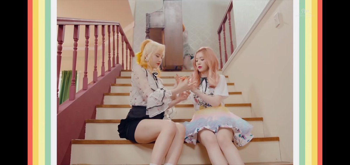 25. So let me prove it here, you see Joy and Irene plotting against Seulgi. The yarn they are holding forms a rectangle in the end of this clip. Then guess what happens to the cat at the very end of the MV?