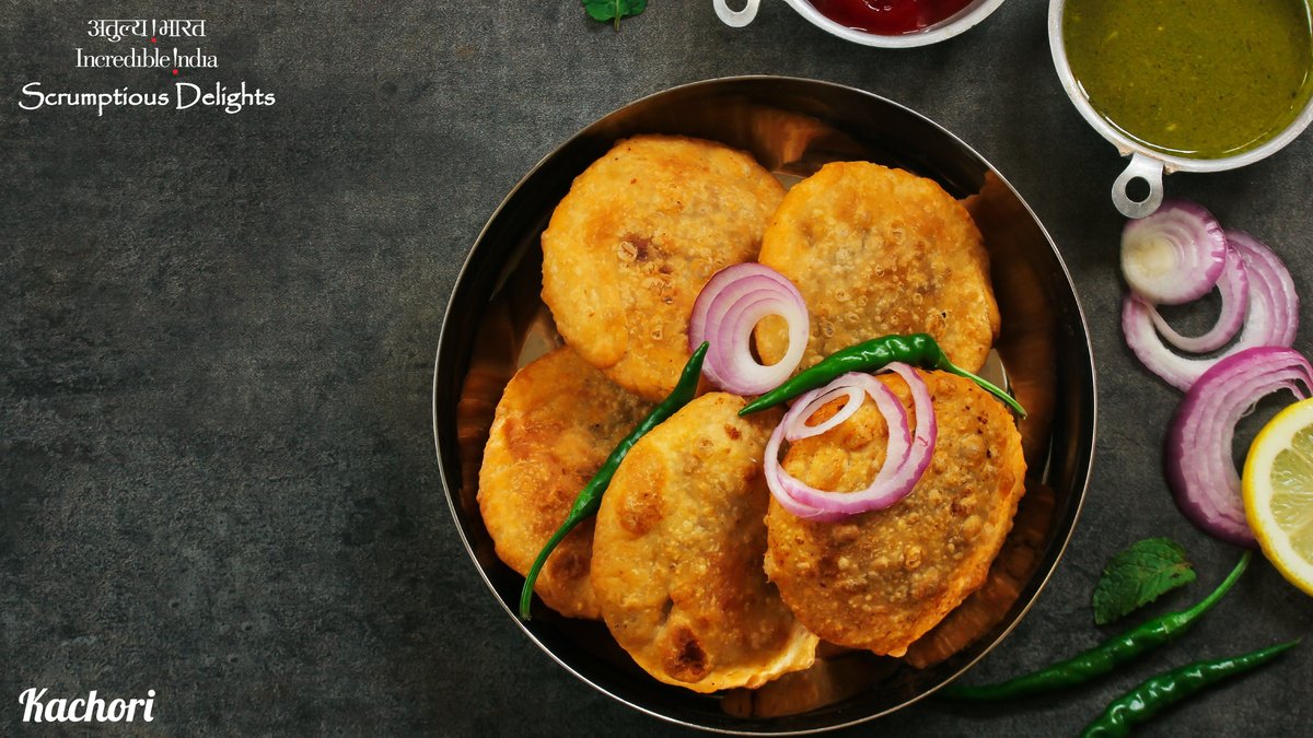 incredibleindia's tweet photo. North India scores beautifully on vibrancy of cuisine, &amp; Kachori is one such spicy snack.

Kachoris are stuffed and fried flat-breads. They are stuffed with a spicy, sweet and savoury stuffing of potatoes, onions and spices.

#Kachori #ScrumptiousDelights #India #IncredibleIndia https://t.co/rFmq4K3N9N