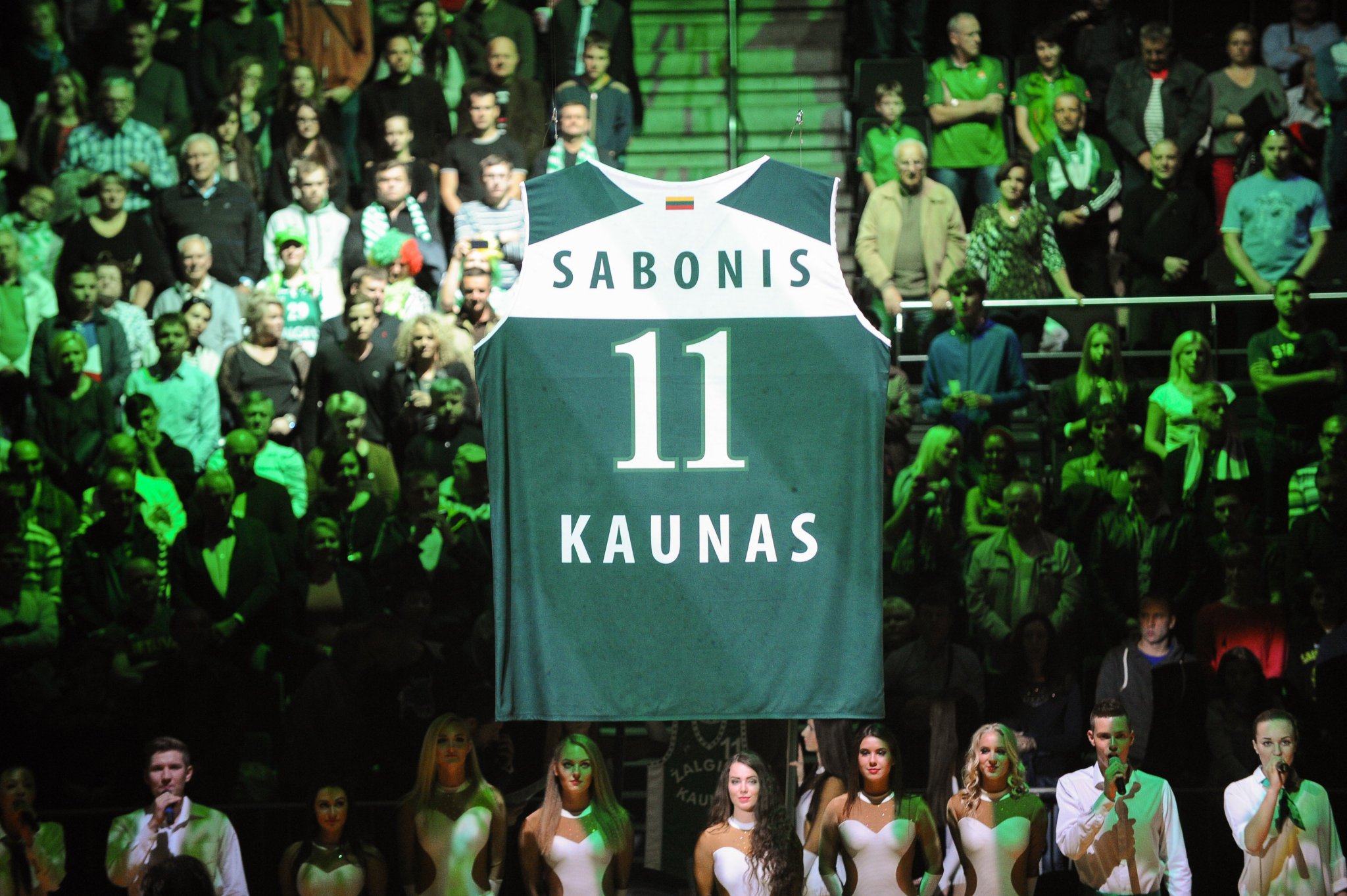 Raise one for the Zalgiris , the living legend, Arvydas Sabonis! Happy 55th Birthday, Sabas! 