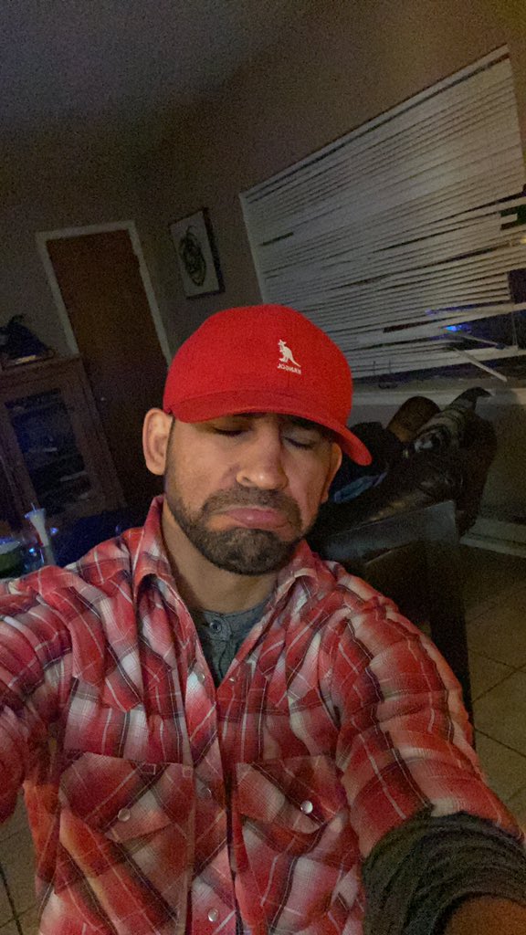 MikeBarreras's tweet photo. At Dyon’s house hungry as hell. All my debit cards are on fraud alert.  This seriously is so wrong of people. #505CyberHacked #CyberHacked505 https://t.co/0YjPVRcoN7