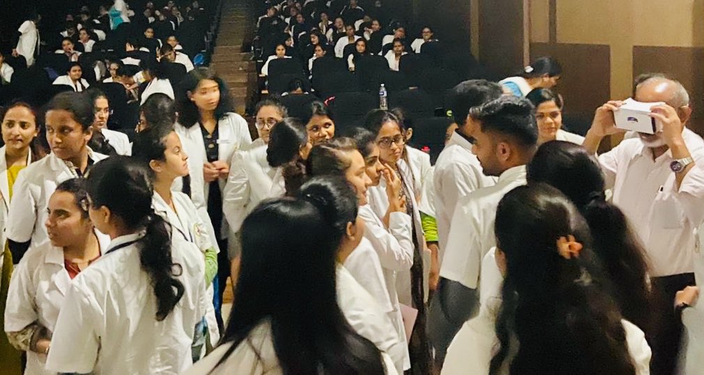 vrarmrofficial's tweet photo. Recap from VR AR MR's session at Datta Meghe Institute Of Medical Sciences (Deemed University), Wardha on "Immersive Healthcare" 🔥#medxr #augmented_reality #oculus #htc #mixed_reality #unreal #virtual_reality #education #dmims #healthcare #medical #unity3d #vrarmr #ecosystem https://t.co/oQwPwcsQHY