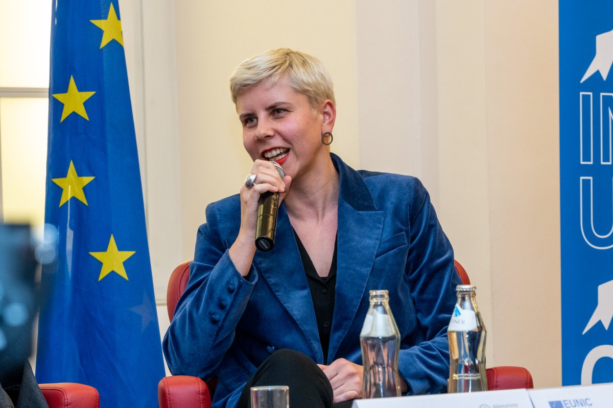 EUNICAustria's tweet photo. Gestern waren wir in der @DA_vienna. Wir bedanken uns bei @andreibalin für die Fotos! Wir bedanken uns ganz herzlich bei unseren DiskutantInnen: @gittezschoch (@EUNIC_Global),  Sabine Haag (@KhmWien), Ondřej Černý, @kali0302 (@univienna), Stephan Vavrik (@MFA_Austria). https://t.co/YtVtKMFrHJ