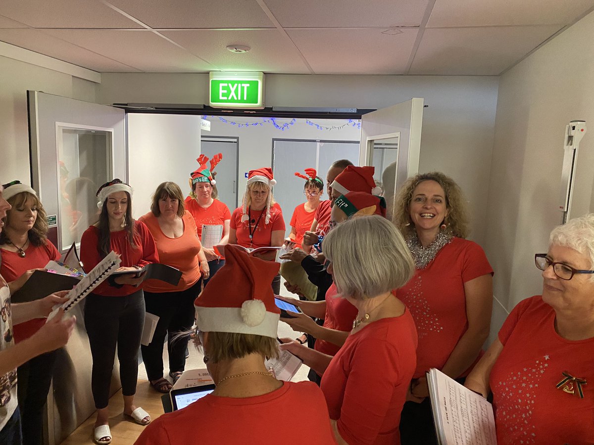 DralisonJames's tweet photo. Singing is a great way to bring people together. I’ve had the joy of belonging to the Vocal Chords for about 4 years. Made up of healthcare workers of all flavours.   Here we are doing our Christmas hospital walk around. https://t.co/XIVXEO7dl5