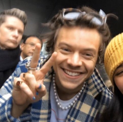 longawaymay's tweet photo. can't stop thinking about these photos he looks so genuinely happy🥺🥺 https://t.co/2M0O3tpeYI