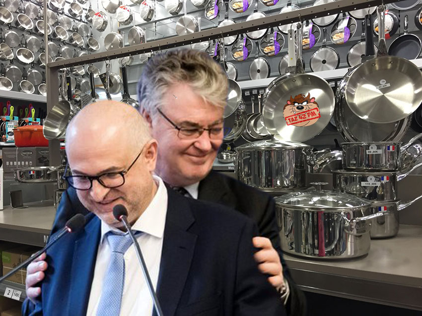 Bandit_du_42's tweet photo. #PietraszewskiGate #DelevoyeGate #FoutageDeGueule
Arrêtez moi si j'me trompe: On vire un #LREM à cause de casseroles à propos de pognon de dingue et on le remplace par un #LREM qui arrive avec une casserole à propos de pognon de dingue .
J'ai bon ? https://t.co/K52zRSdrwP