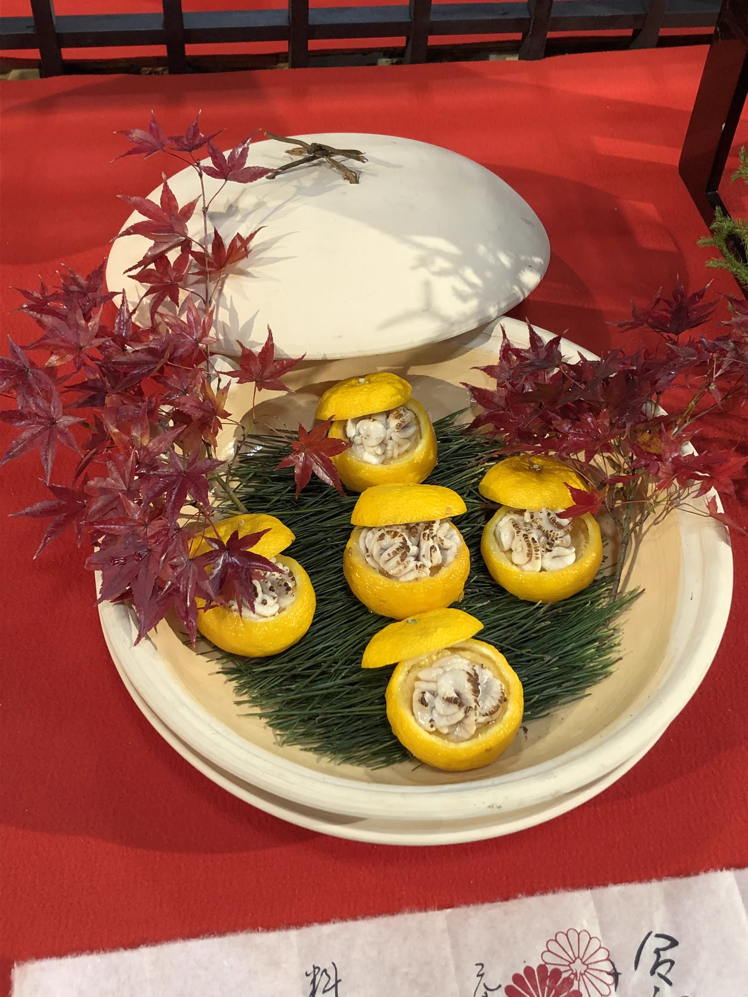 @orie13a めっちゃいい！👍👍👍
先日、京都の展示会で見たのは、焼き白子入れてたよ〜箸でつまみあげてプルプルいわせたくなる〜😆
獅子頭もあったよ！ 