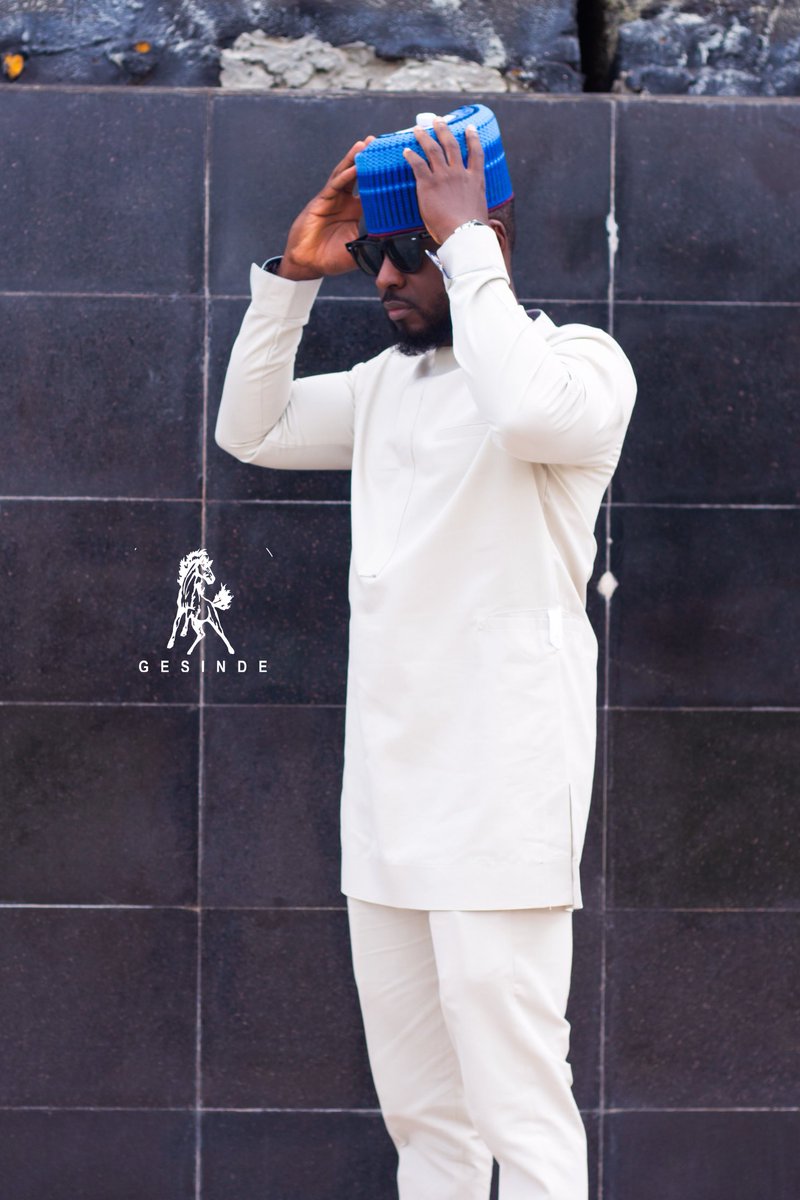 GESINDEOfficial's tweet photo. S W I S H
#GESINDE #whitetrimcollection #luxury #kaftans https://t.co/wPUzxu6jQX