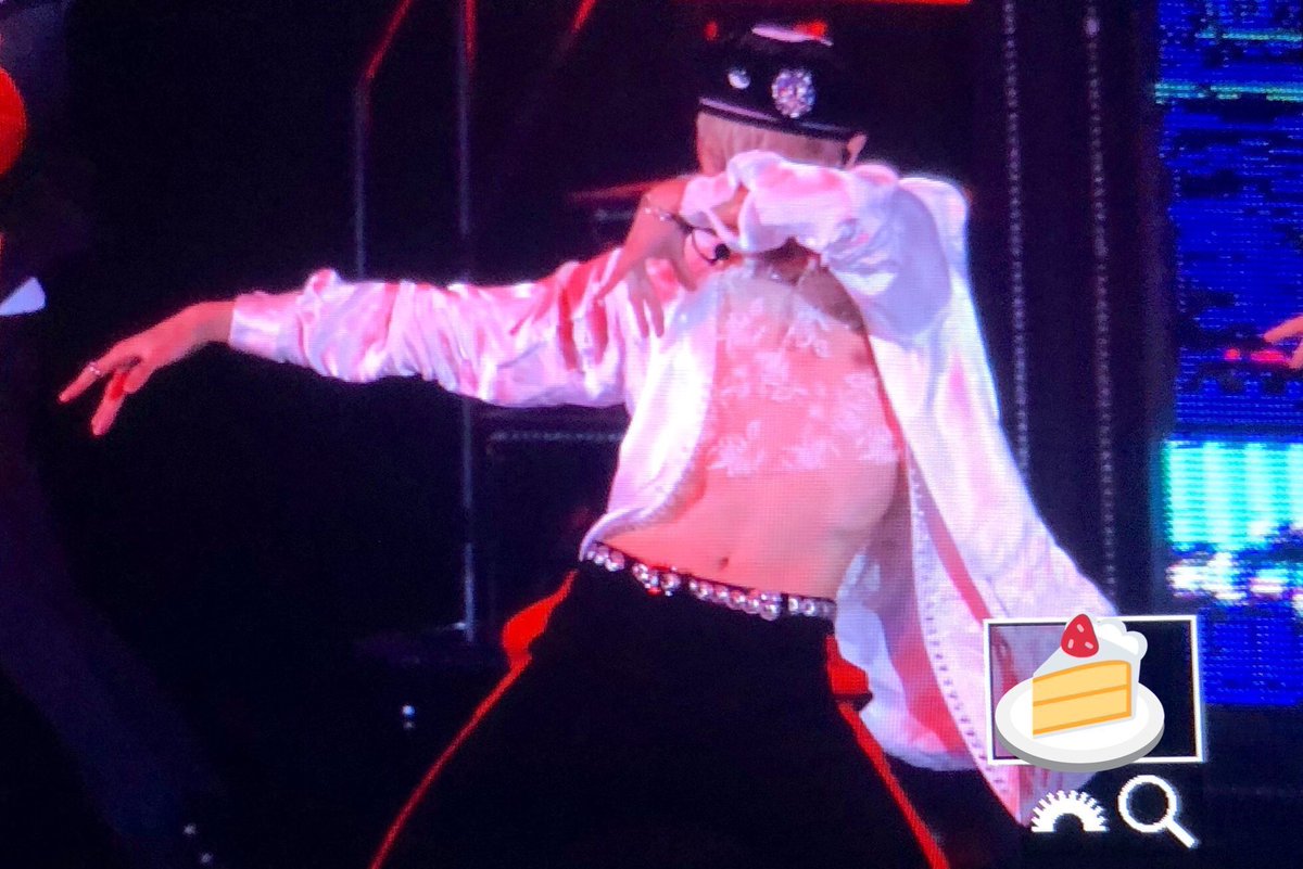 taeyong pics tweet media