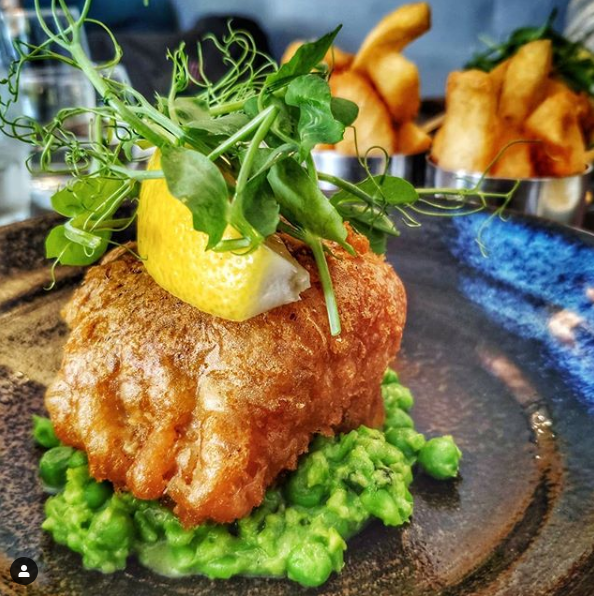 eatatpurslane's tweet photo. Tomorrow will be the last time this decade that you can enjoy our beer-battered fish and chips for lunch. Don't miss out and regret it.
photocredit:@AdamLewisLoves https://t.co/ec187tPD14