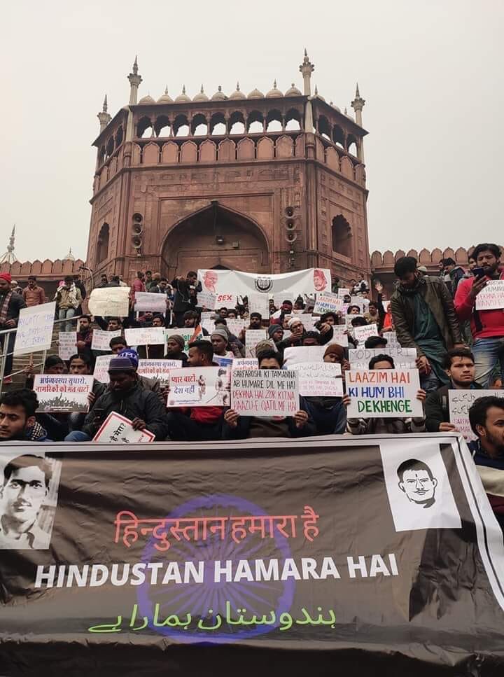 Abhay2807's tweet photo. 3) u are destroying dignity of beautiful India you have no any right doing this u are servant of Indians not any specific religion u are deviding soul of the nation Your intentions will never get success #shameonbjp #NoToCAA @Ram_Guha @_YogendraYadav @naukarshah @Akash_2511 https://t.co/UQLJmtW83q