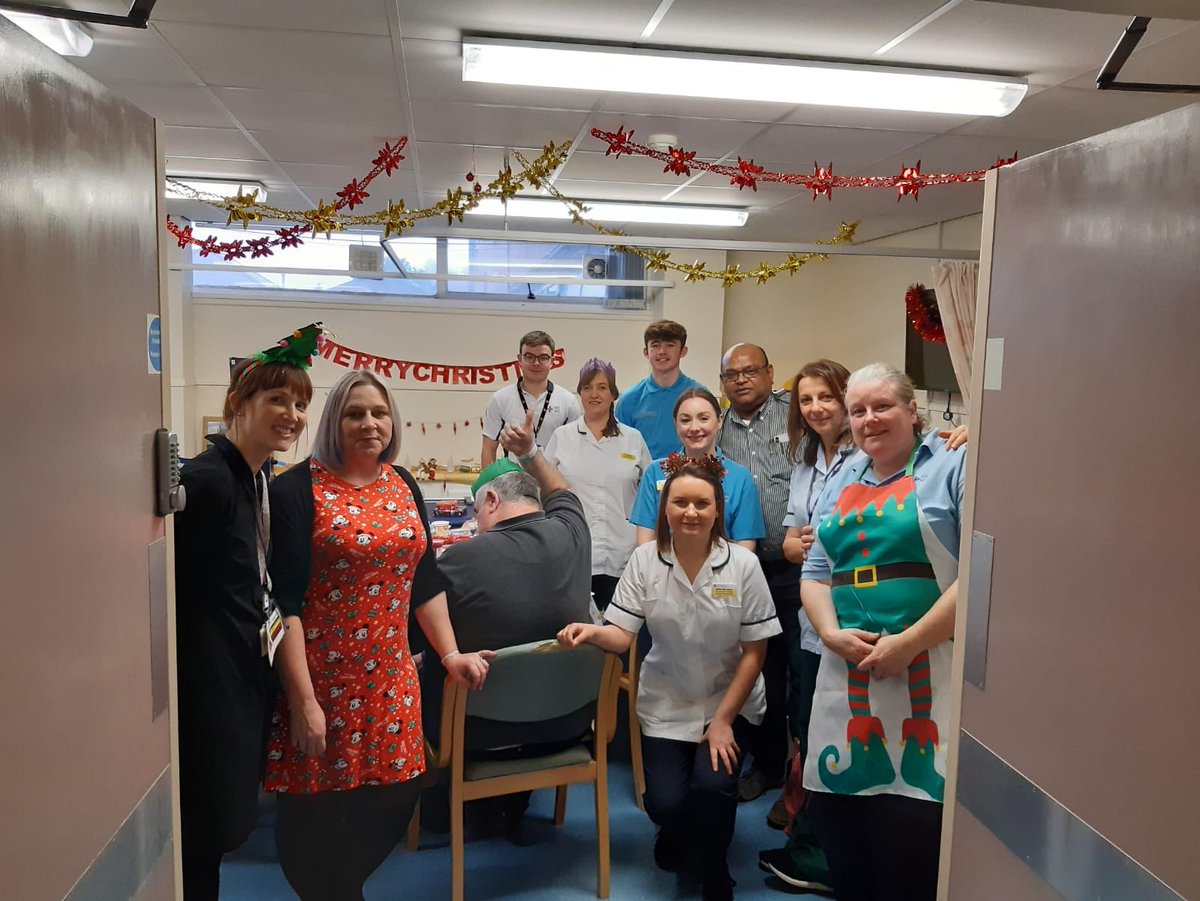 sonia_mallon's tweet photo. MDT goals were the focus in our stroke ward patient Xmas party this morning with modified diets and activities galore @SteveIMoore @Amshsh90 @RCSLT @RCSLTWales @AlisonOlliemeg @Evandav1405143 @CSPWales @NutriciaEvents @iddsi_org @theRCOT @RCOTWalesRegion @HywelDdaHB @jamezy30 https://t.co/RrwacnYtMn