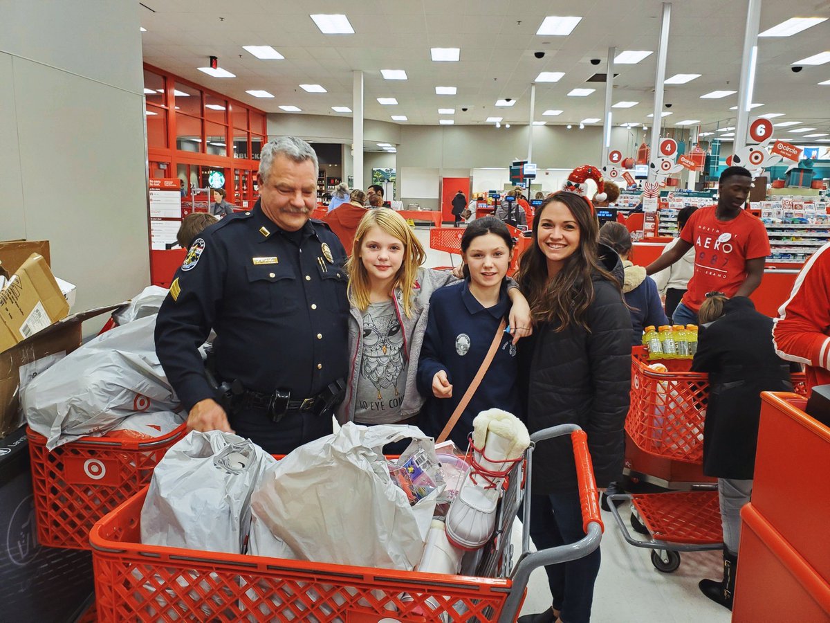 Kenzie Payne Hart (@kenziepaynehart) on Twitter photo The T1479 team “sleighed” their Shop with a Cop event with LMPD!! Loved seeing how happy & thankful these kiddos were as they shopped their xmas list’s ⛄️🎄 <a href="/tfarmer216/">Travis Farmer</a> <a href="/rachelegbers/">Rachel Herndon</a> The T1479 team “sleighed” their Shop with a Cop event with LMPD!! Loved seeing how happy & thankful these kiddos were as they shopped their xmas list’s ⛄️🎄 <a href="/tfarmer216/">Travis Farmer</a> <a href="/rachelegbers/">Rachel Herndon</a>