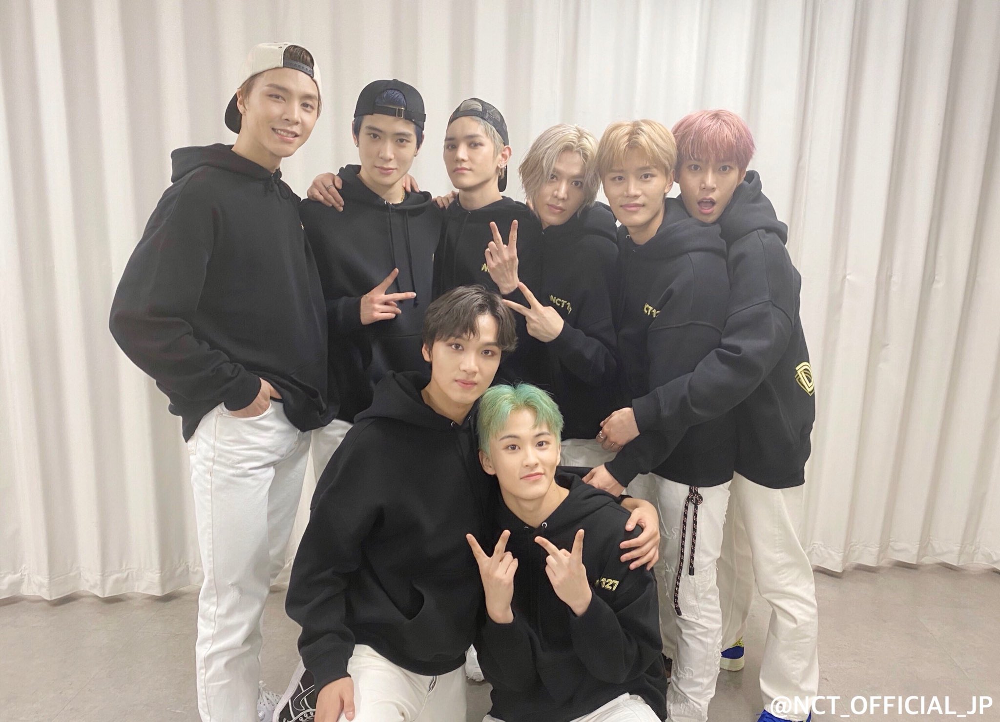 NCT127 ジャニ　サインボール　NEO CITY NCT NCT127 テイル サインボール - メルカリ