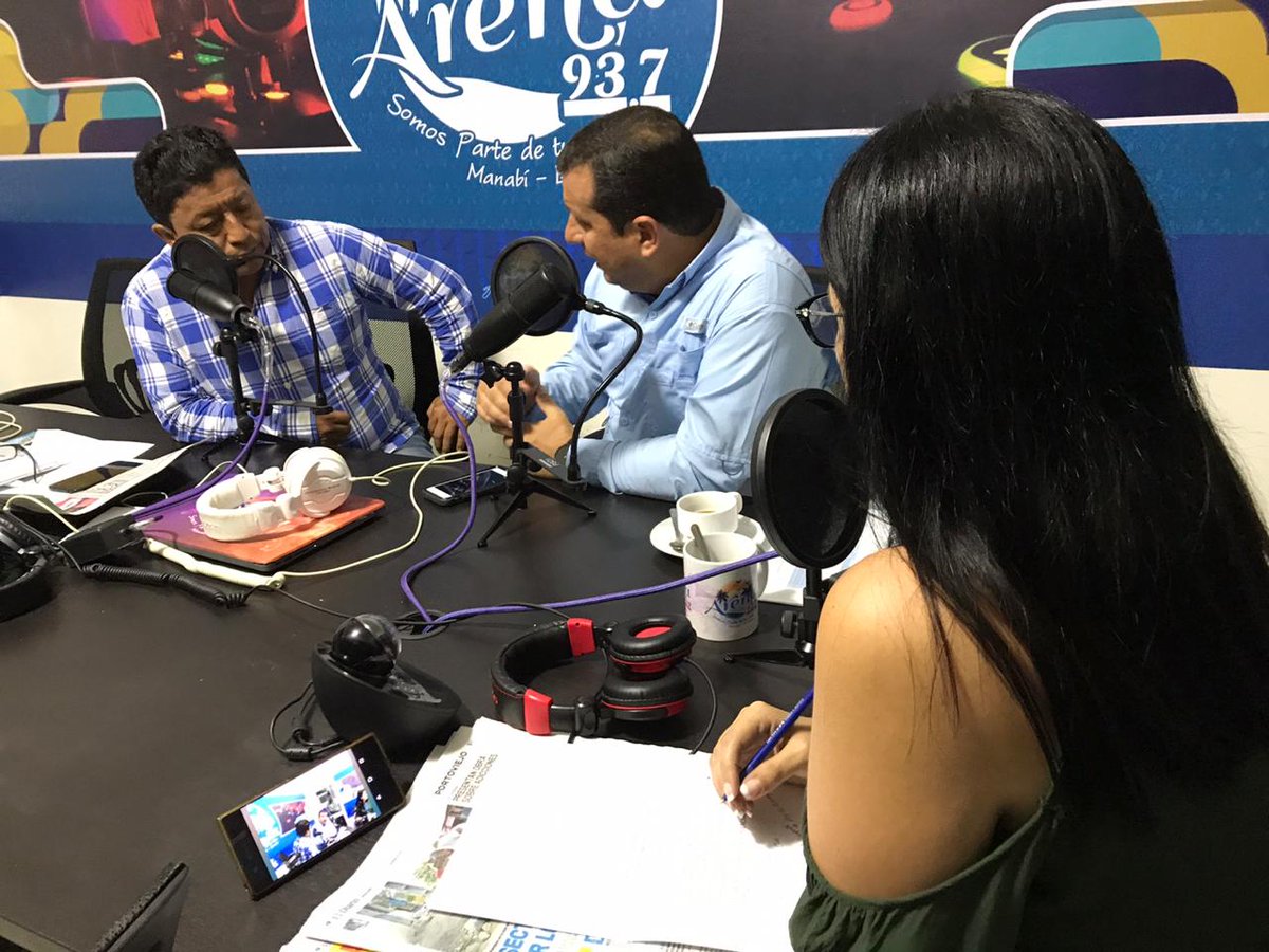 PrefecturManabi's tweet photo. Más de 11 mil niños, niñas y adolescentes forman parte del programa #EntrenandoValores. No solo creemos en la necesidad de la formación deportiva, sino integral creando conciencia en nuestros jóvenes. Entrevista del prefecto @LeoOrlandoA en #RadioArena https://t.co/qdRByibH5D