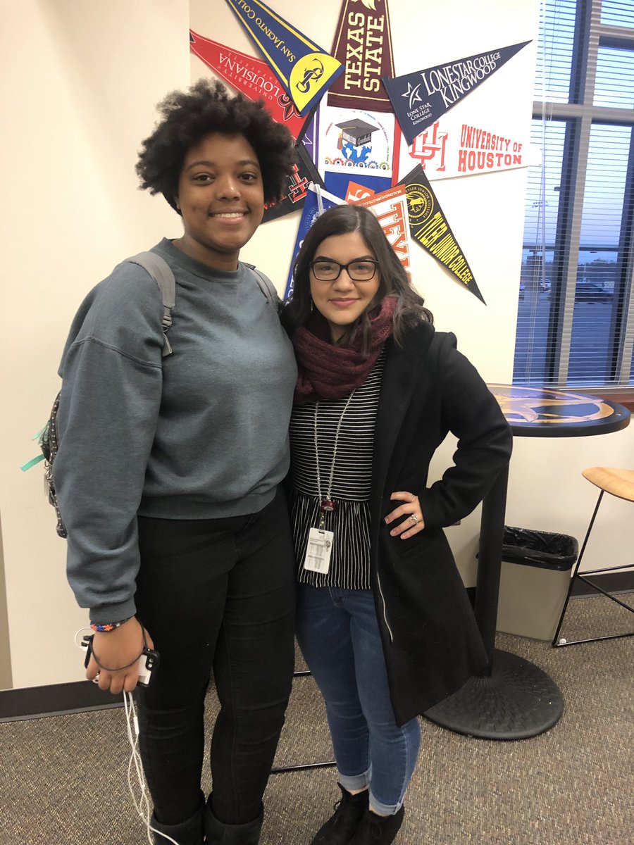Ms. Gomez, RELA teacher from WMS who leads book club for 6,7,8 grade students, visited our book club meeting today to exchange ideas. Making connections in reading between campuses! #SCHSweareone #thehumblelibrarian <a href="/HumbleISD_SCHS/">Summer Creek High</a>
