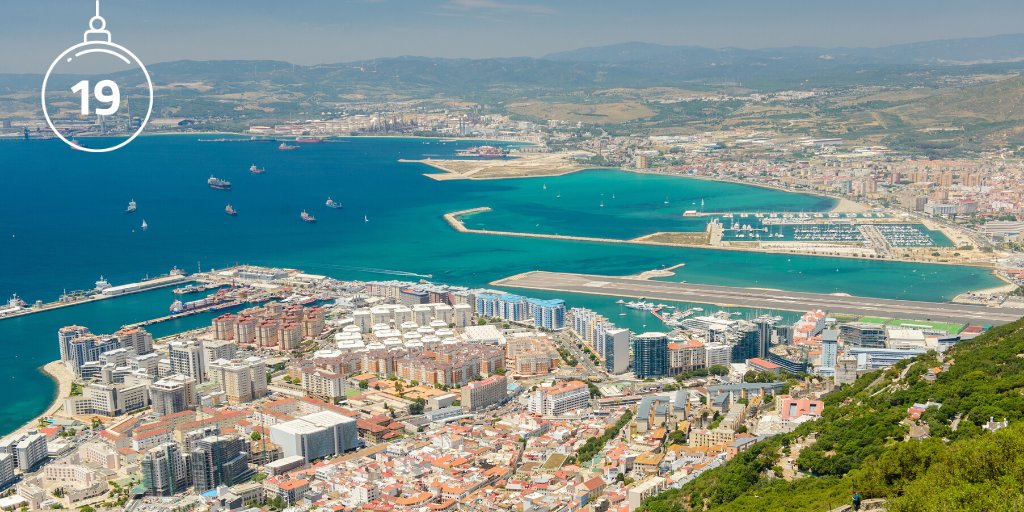 "I can see my house from here!" 😎

📍 Gibraltar

#CountdownToChristmas